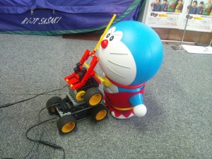 ロボット教室　スタートアップ　自動車ロボットとケンドーロボットが合体!!